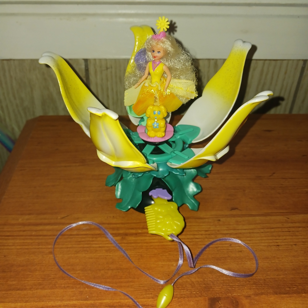 Vintage 1993 Princess of the Flowers Fairy Flower Playset Toy Yes Entertainment